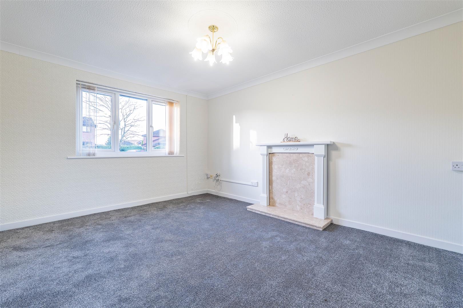 1 bed property in Kings Court, Leyland